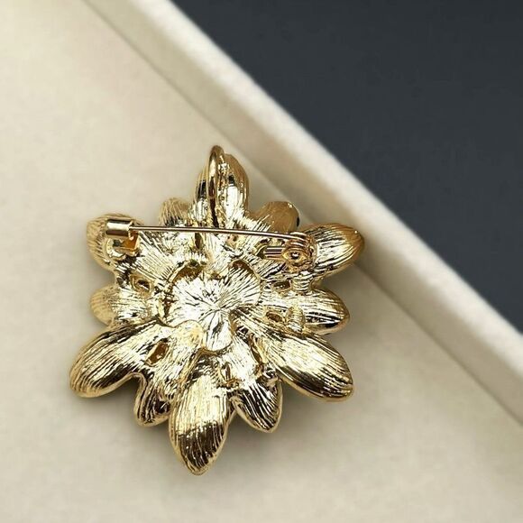 Yellow Gold with Diamond Crystal and Enamel and Pearl Lotus Pin Back Brooch - Picture 5 of 7